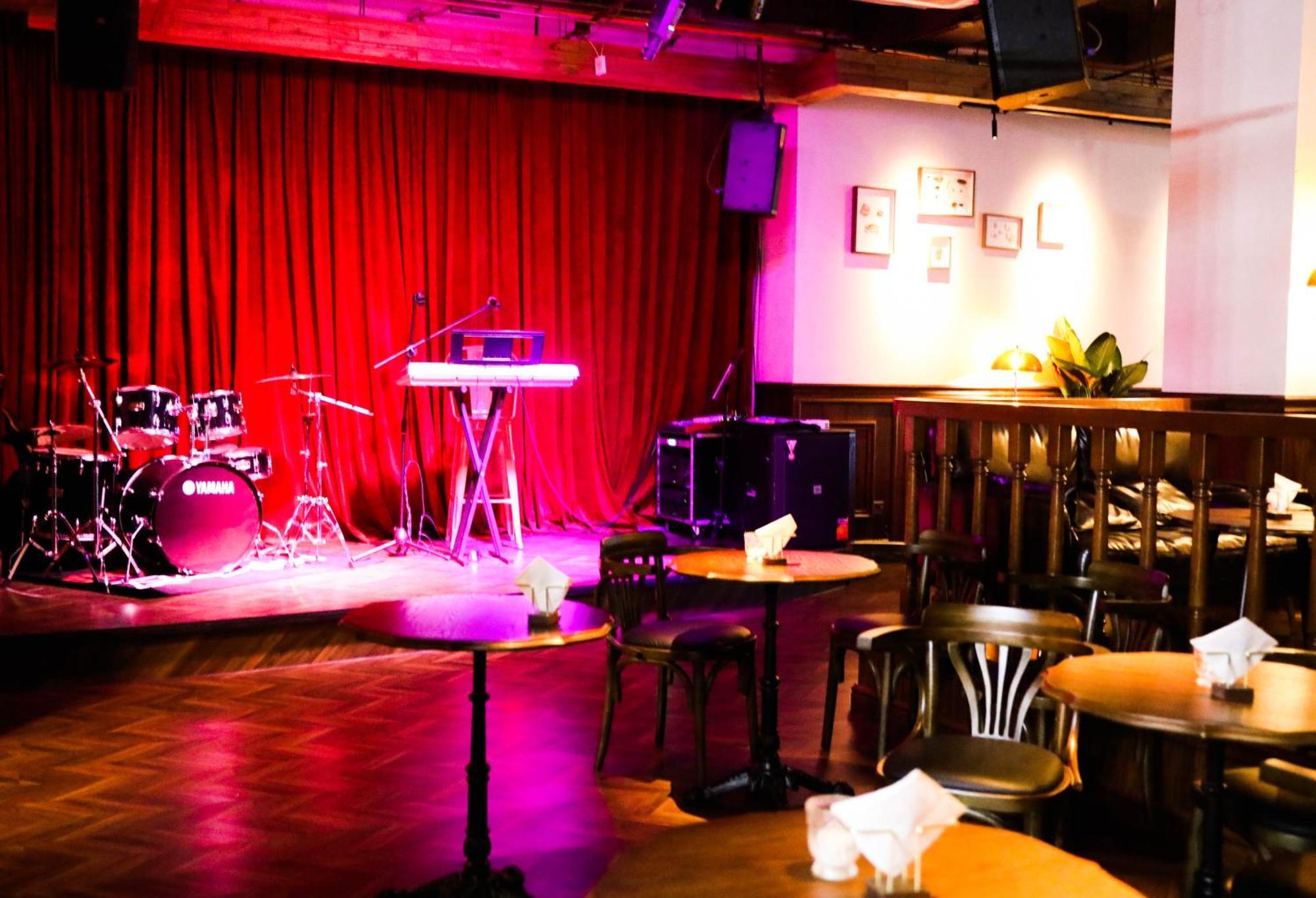 Sonderia Lazybones Hostel- Wenshu Temple Side, Chill Hostel With All-Day Brunch, Travel Agency In English & Local Bar Vibes צ'נגדו מראה חיצוני תמונה